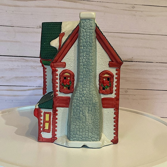 COCA COLA - Claras Christmas Shop - Town Square Collection - Picture 4 of 11